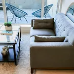 Vibrant & Modern Loft-Style Walkout Near Lrt