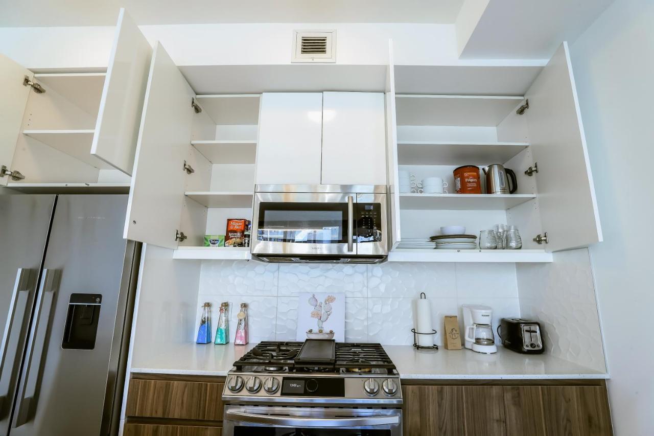Apartment Vibrant & Modern Loft-style Walkout Near Lrt