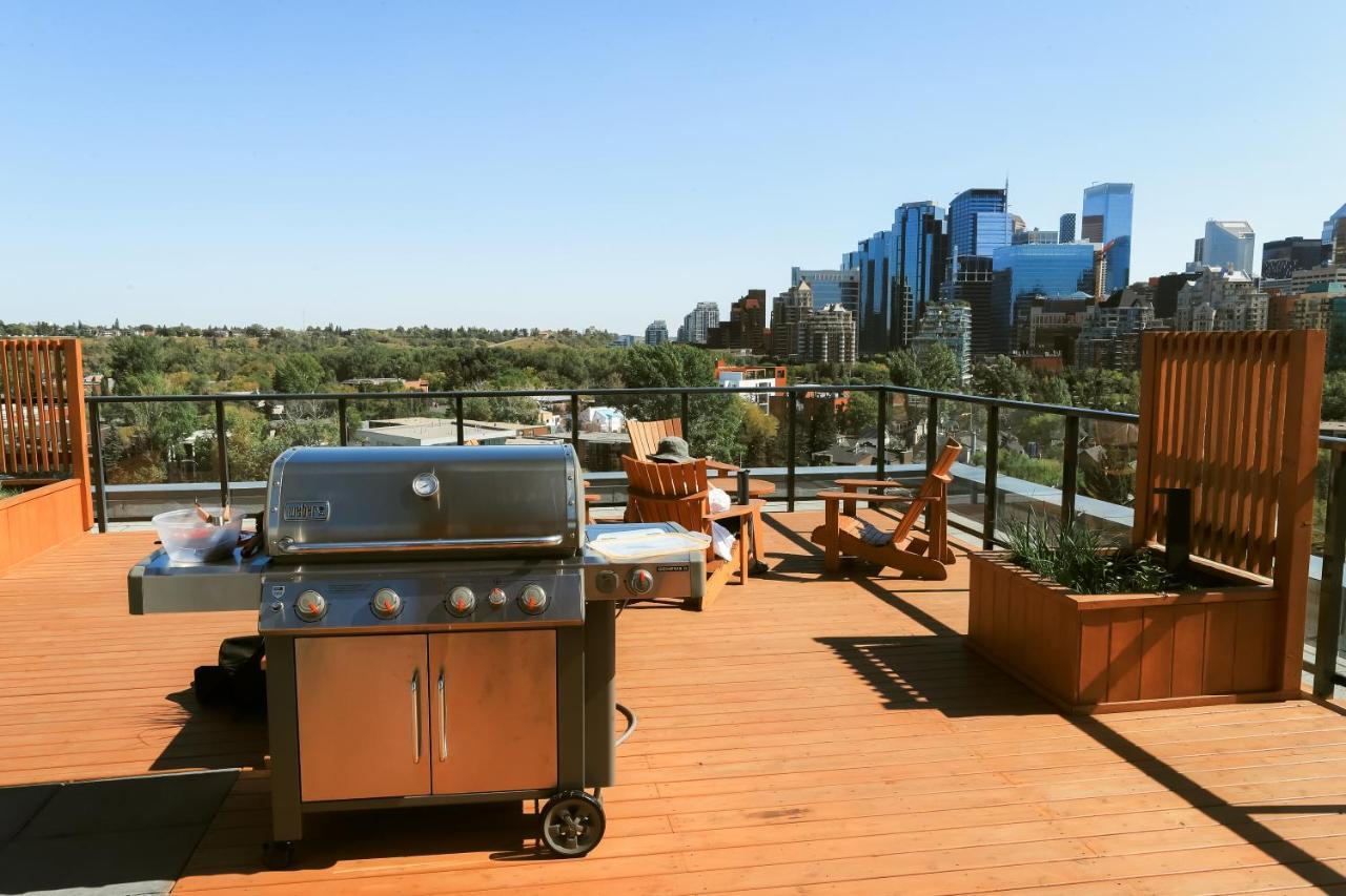 Apartment Vibrant & Modern Loft-style Walkout Near Lrt Calgary