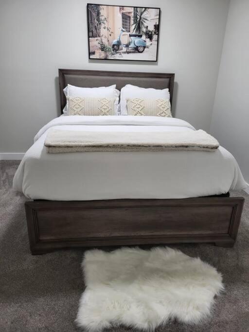 Serene Haven - 1 Bedroom Apartment. * Calgary