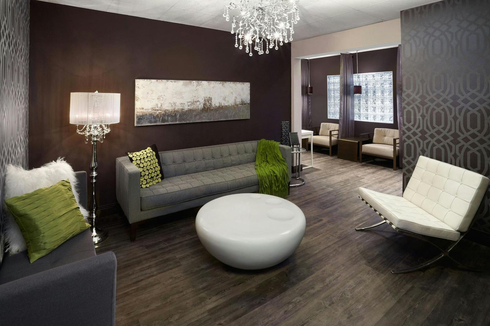 Hotel Four Points By Sheraton & West 3*