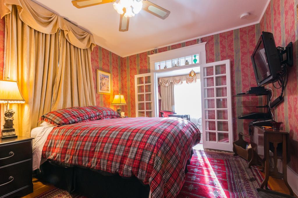 Westways Guest house Calgary