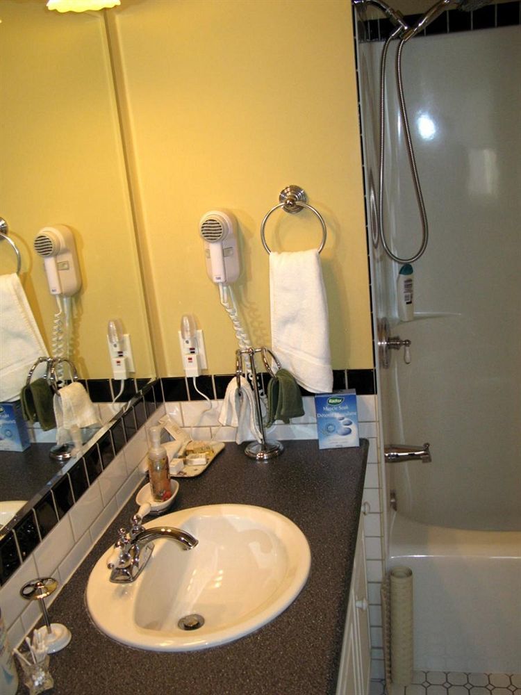 Guest house Westways Calgary