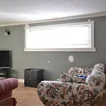 Private Bedroom On Basement Suite - Dover
