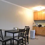 Private Bedroom On Basement Suite - Dover