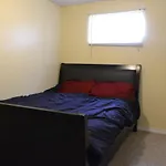 Private Bedroom In Basement With Shared Bathroom - Fonda