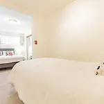 Walkout Basement Suite, 2 Bdr 4Bd, Bright And Spacious