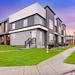 Modern 1Br Home Full Kitchen Smarttv