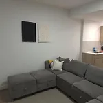 Cozy Apartment In South West Calgary