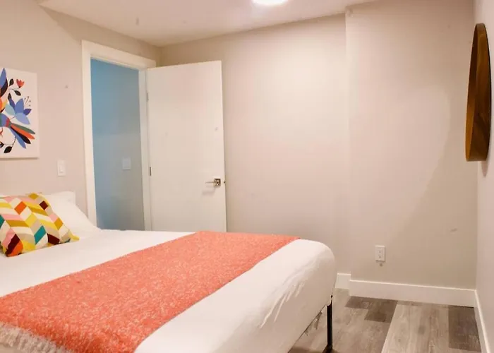 Modern 1Br Home Full Kitchen Smarttv