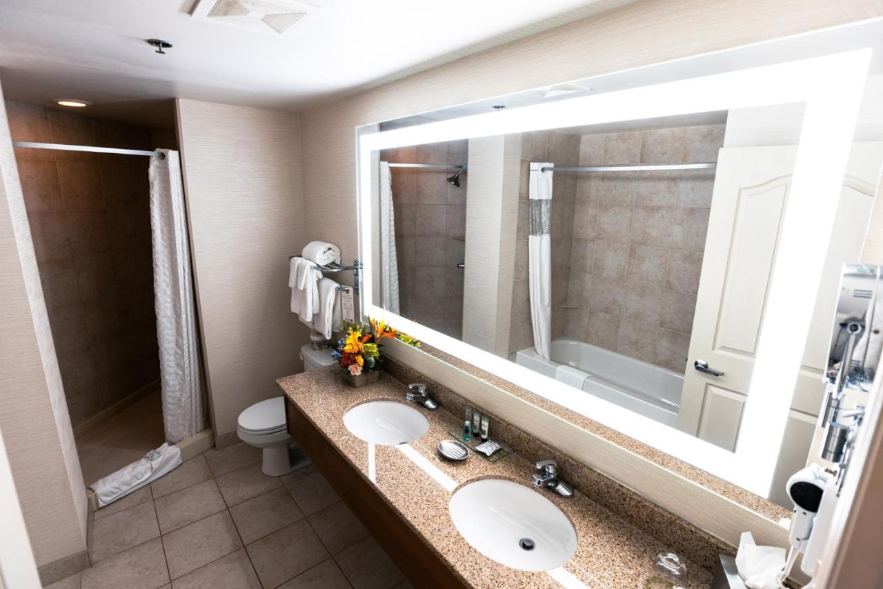 Deerfoot And Casino Hotel Calgary