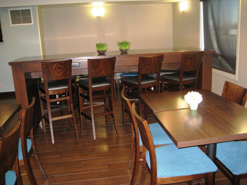 Comfort & Airport South 3* Calgary