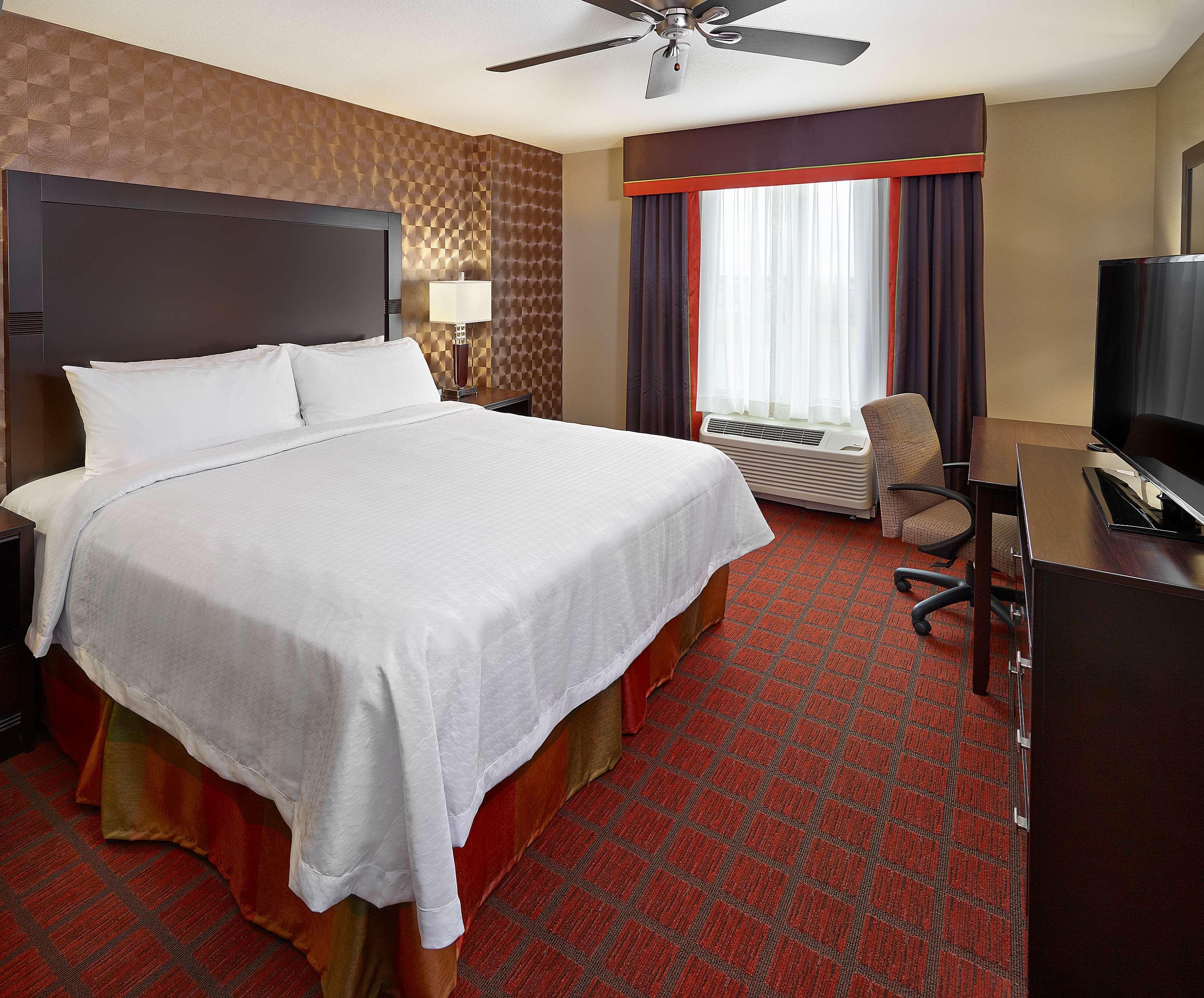 Homewood Airport Hotel 3*