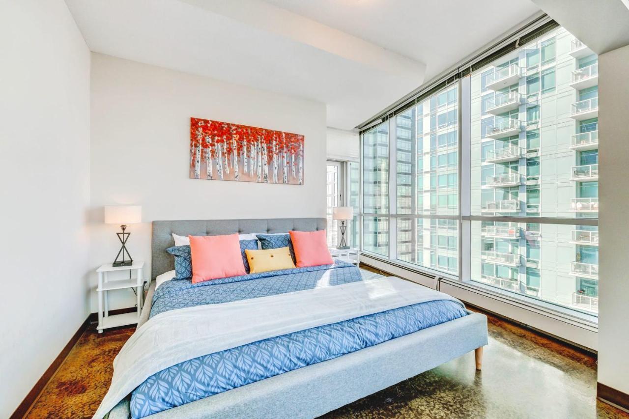 Modern 2br Apt - Dt W Views