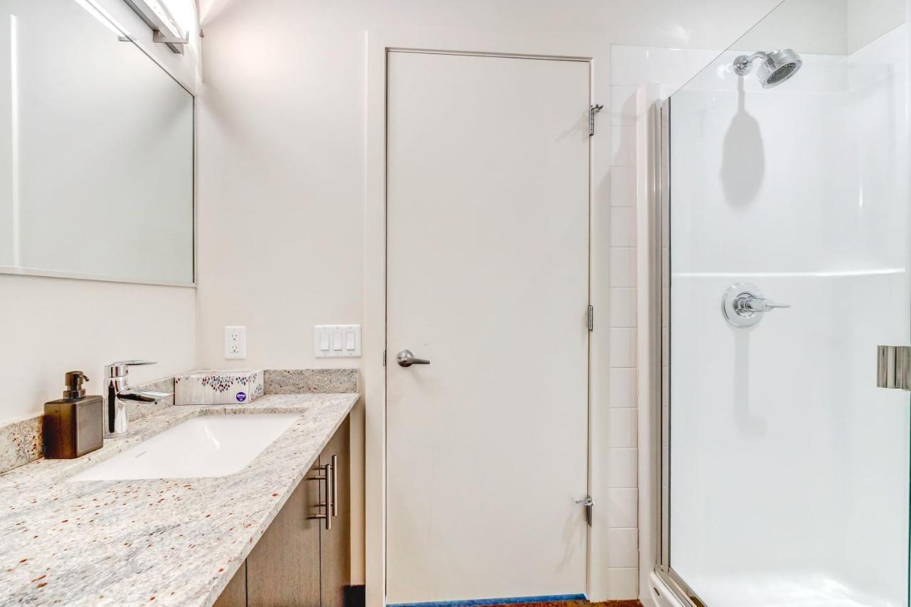 Apartment Modern 2br Apt - Dt W Views