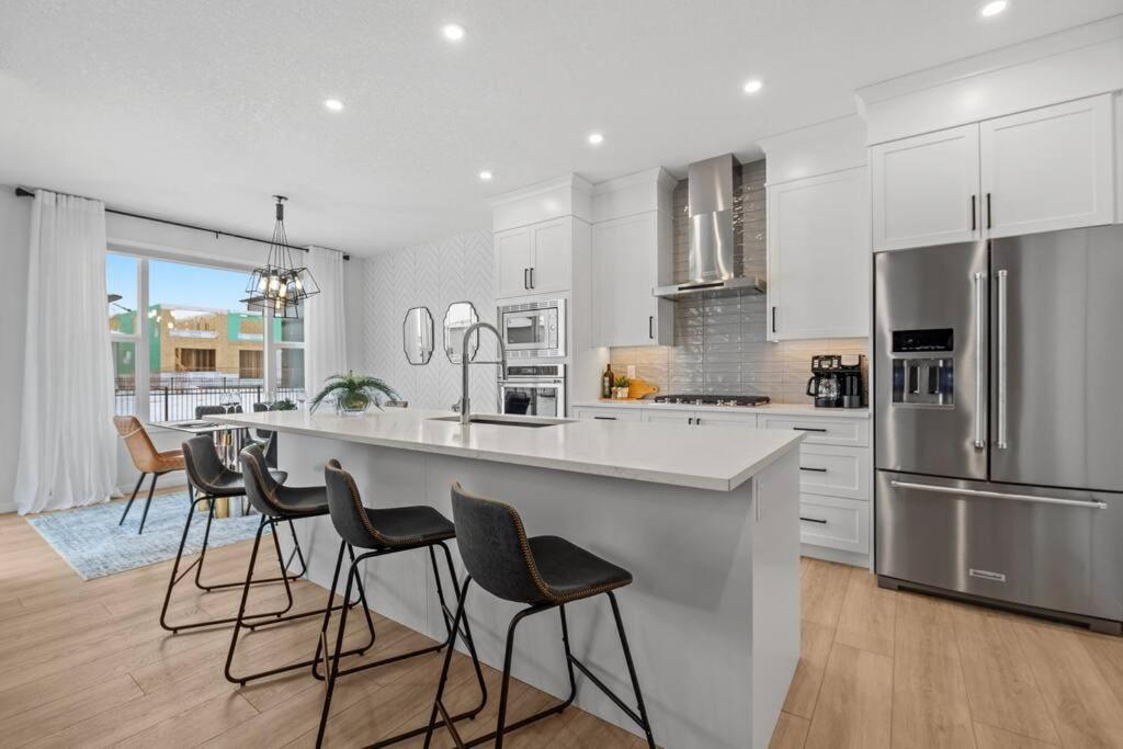 Luxury-4bed With Ac-86