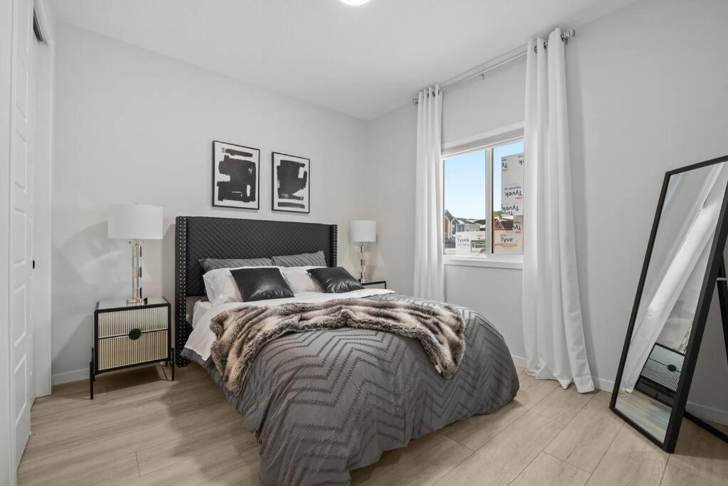 Luxury-4bed With Ac-86