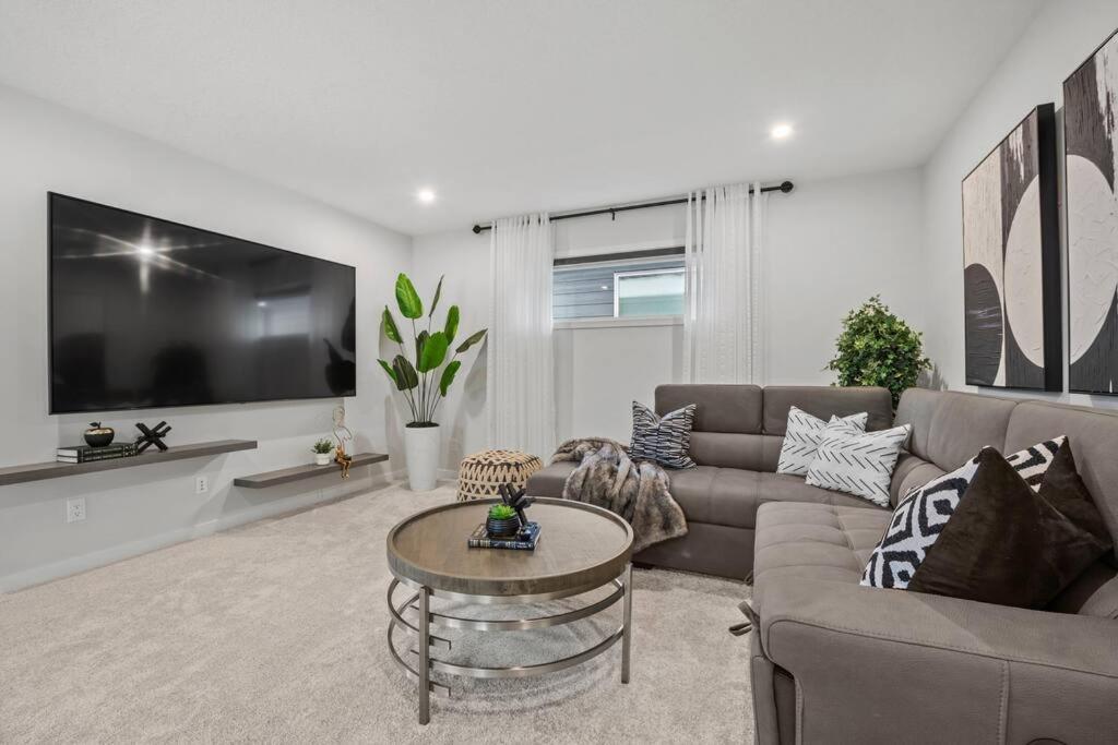 Holiday home Luxury-4bed With Ac-86
