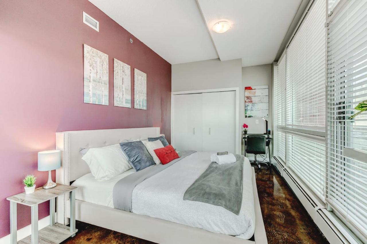 Upscale 2br - King Bed - Stunning Views *