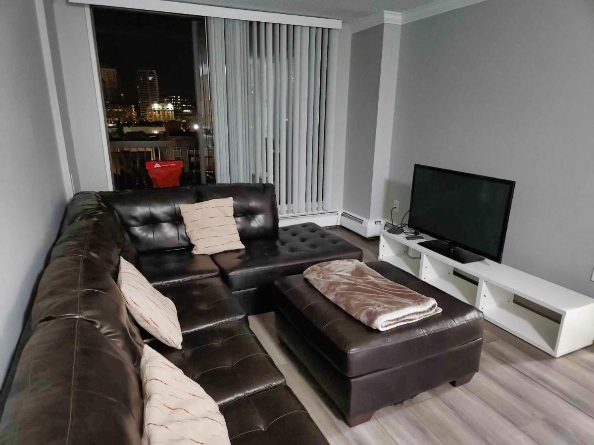 Furnished 1 Bedroom In East Village By Signature Suites Ltd *