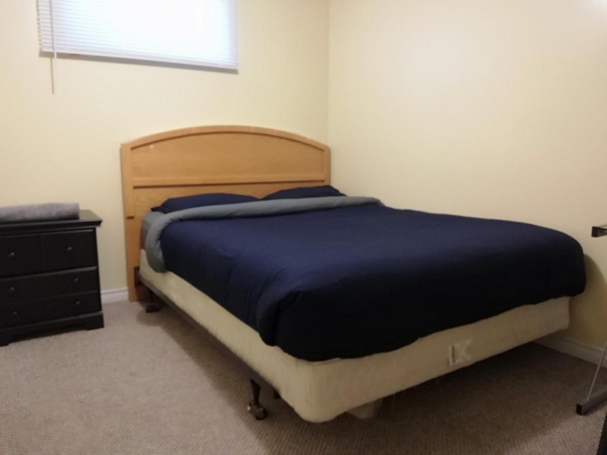 Private Bedroom In Basement With Shared Bathroom - Fonda Guest house *