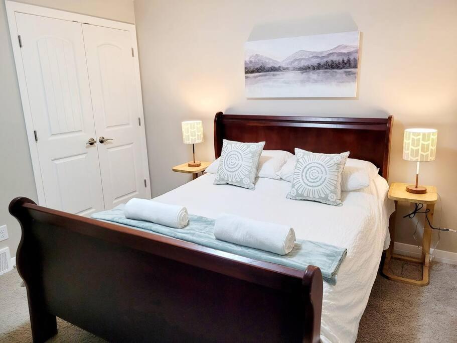 Apartment Mahogany Escape - Your Oasis