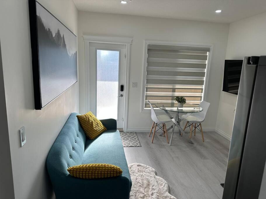 Sun Light Kissed Cozy - Modern Boho Paradise Apartment *