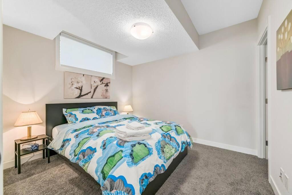 Brand New Executive Calgary
