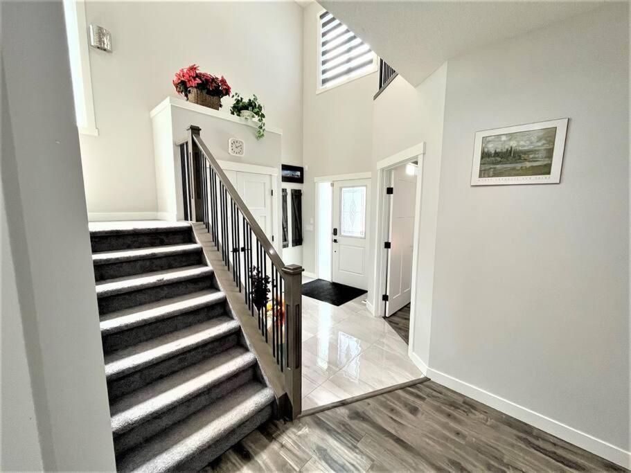 Luxury Retreat For Large Groups Holiday home *