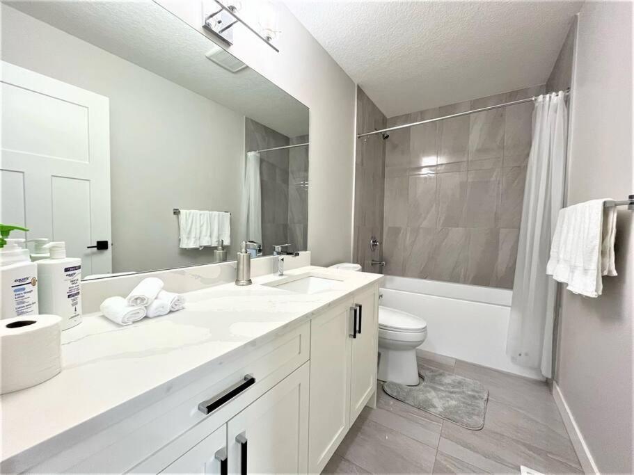 Holiday home Luxury Retreat For Large Groups Calgary