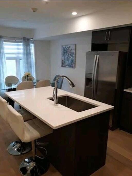 Gem Havana 3 Bedroom * Calgary