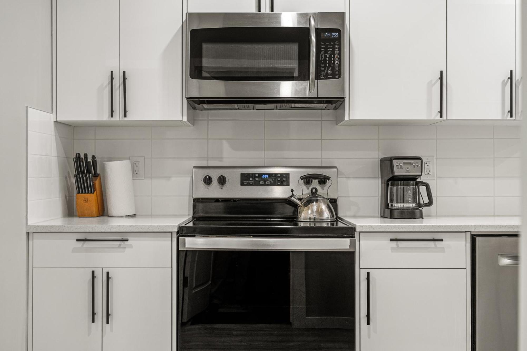 2 Bedroom, 3 Bed Apartment