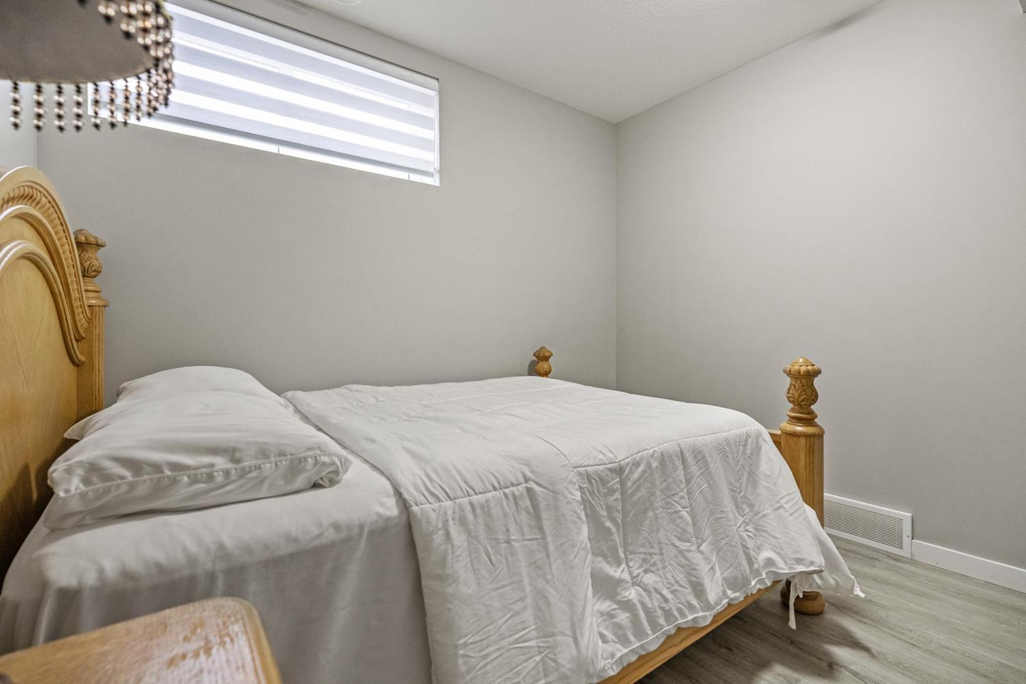 Apartment 2 Bedroom, 3 Bed Calgary