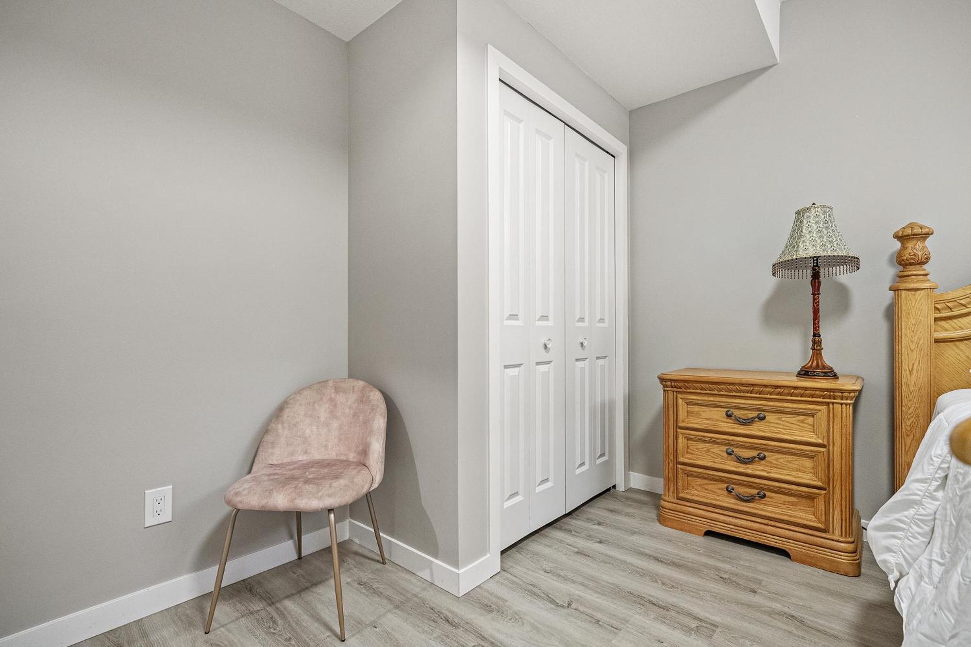 2 Bedroom, 3 Bed Calgary