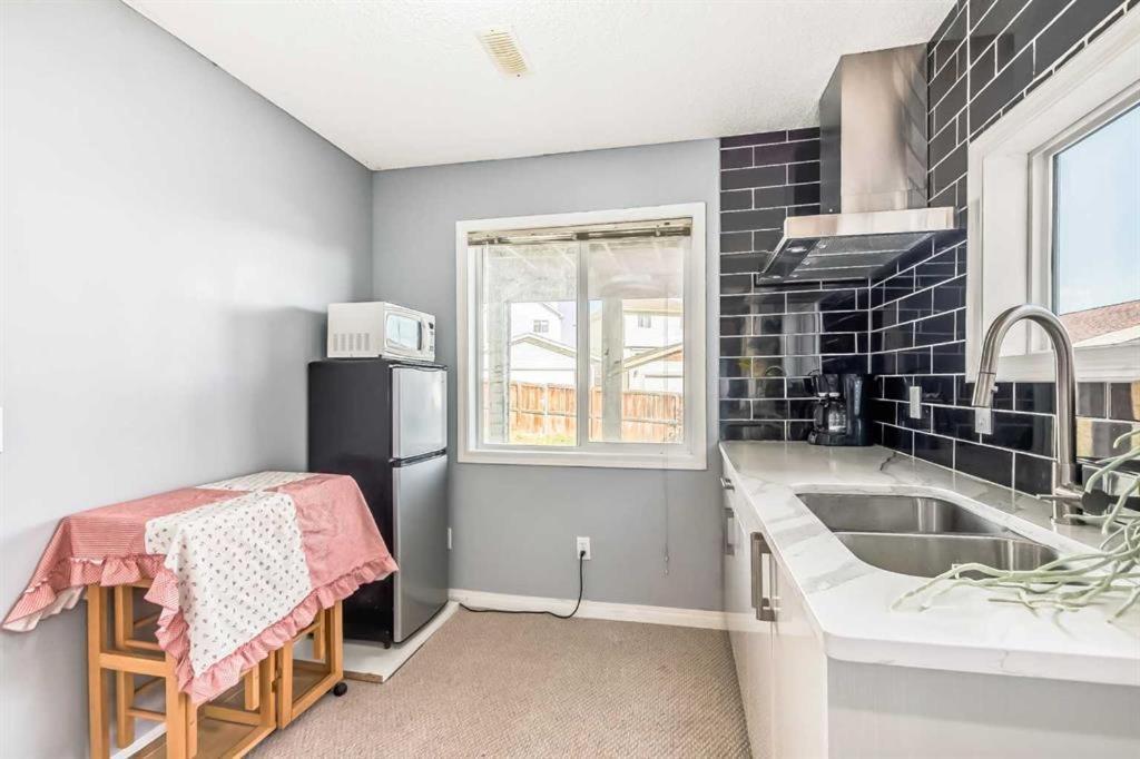 Mountain Gorgeous Single House Close Airport & Free Parking *