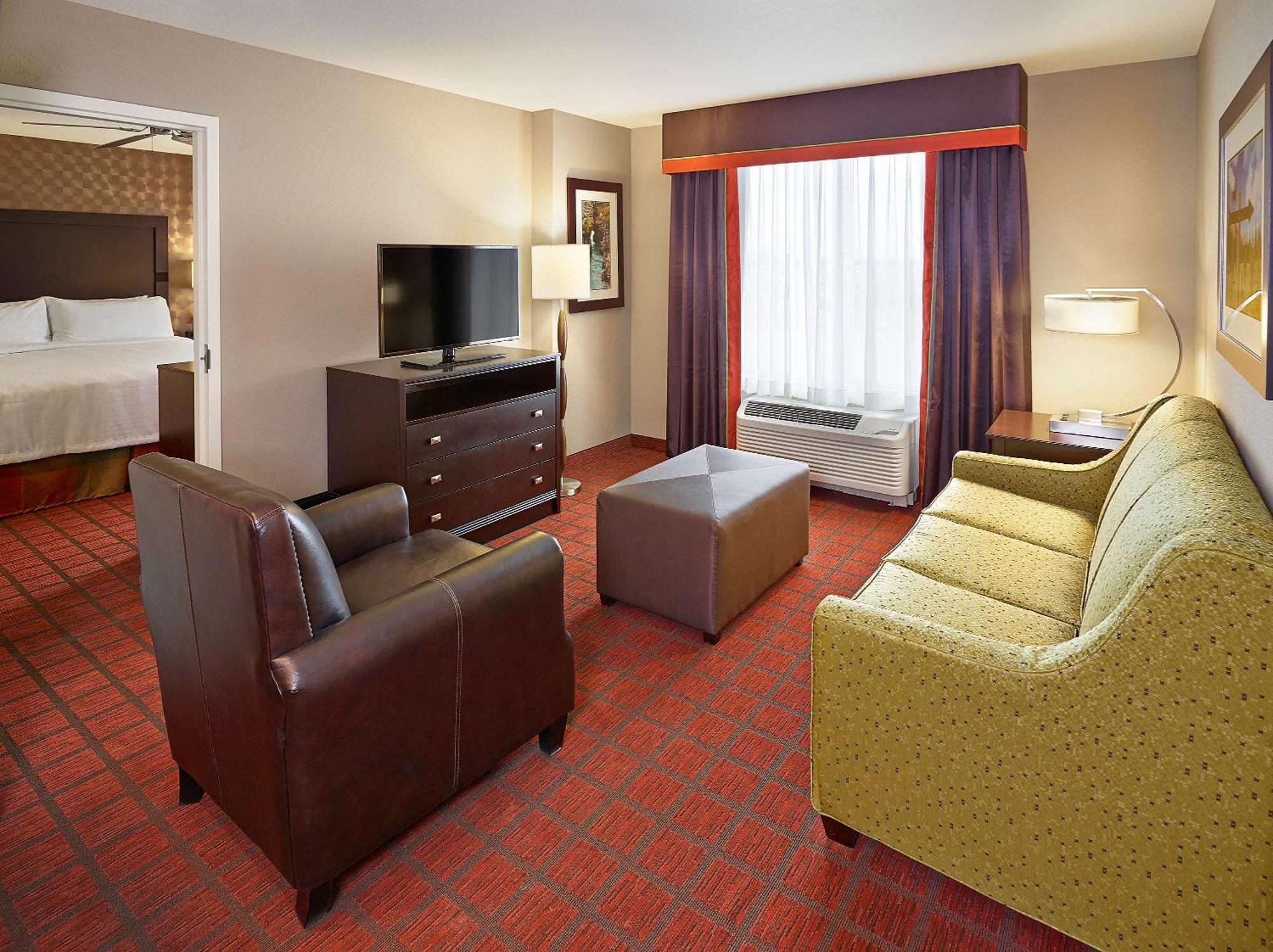 Hotel Homewood Airport