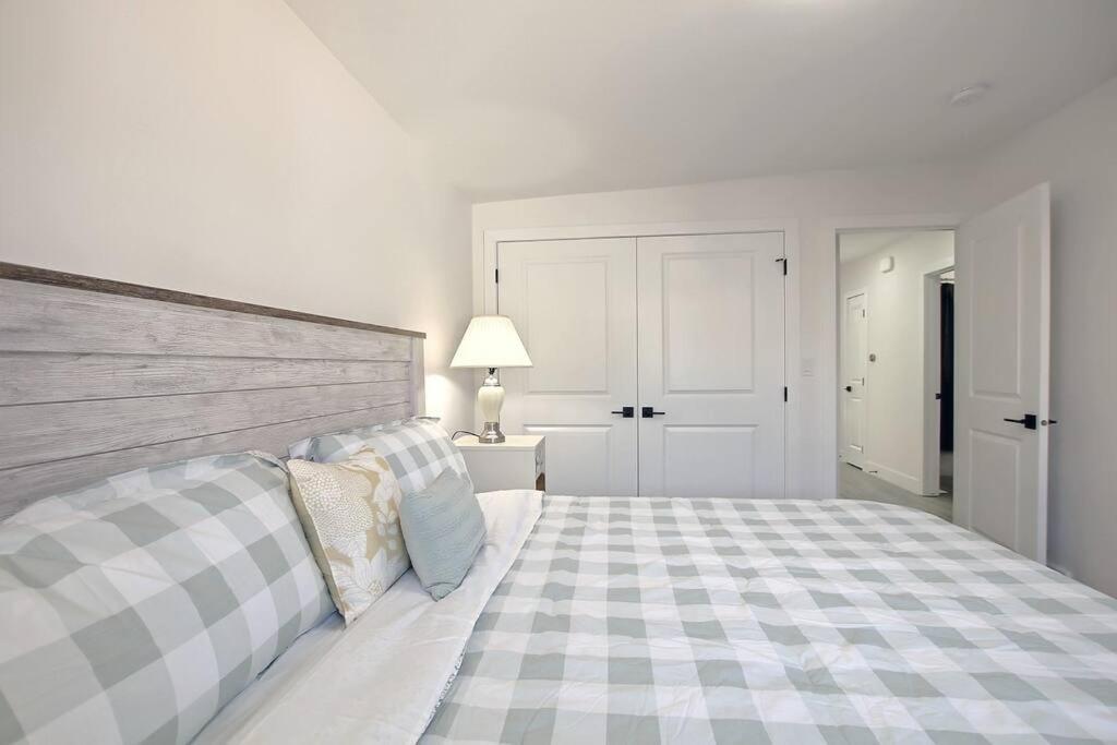 Apartment Tirana In Glenbrook Close To Downtown