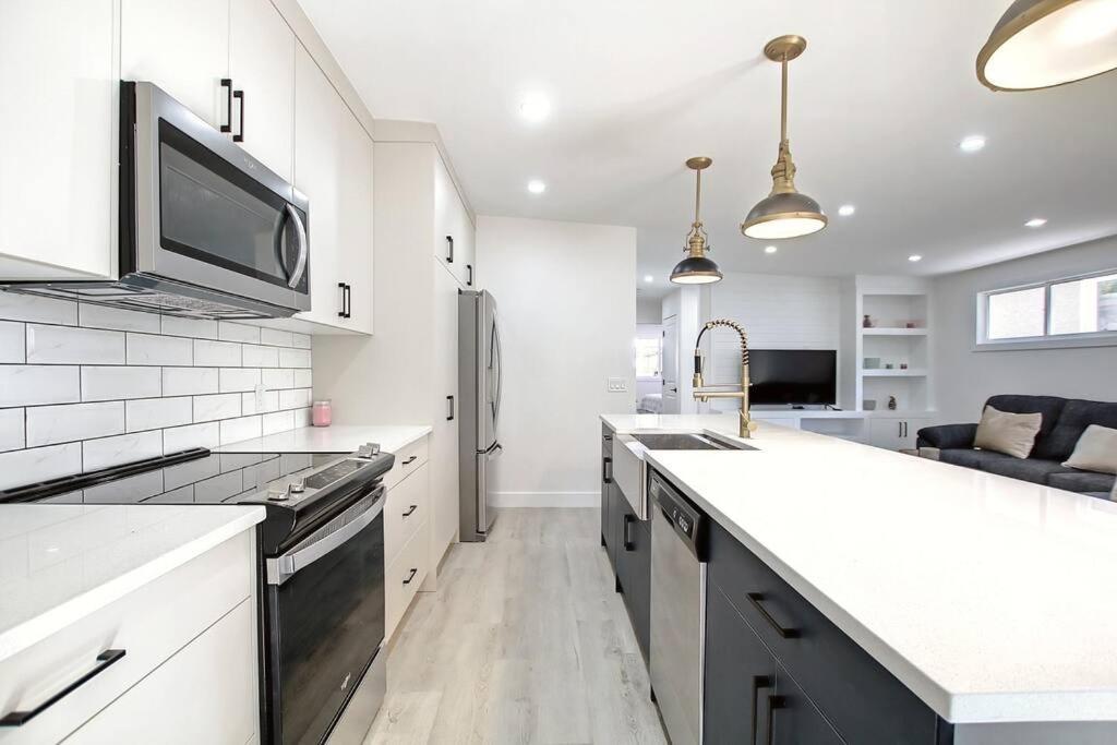 Apartment Tirana In Glenbrook Close To Downtown