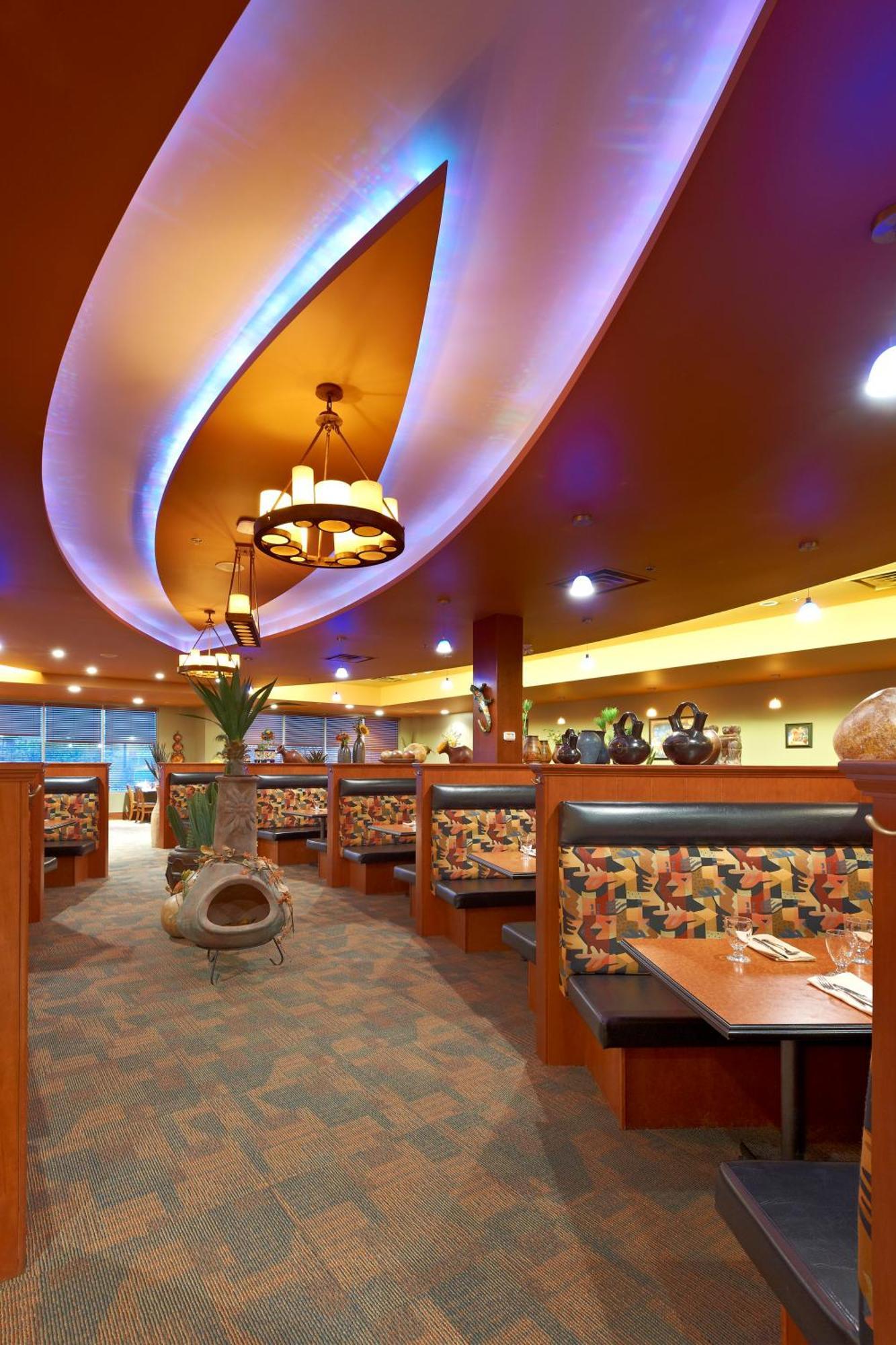 Hotel Deerfoot And Casino Calgary