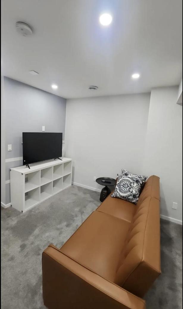 Apartment Aurora Legal Calgary
