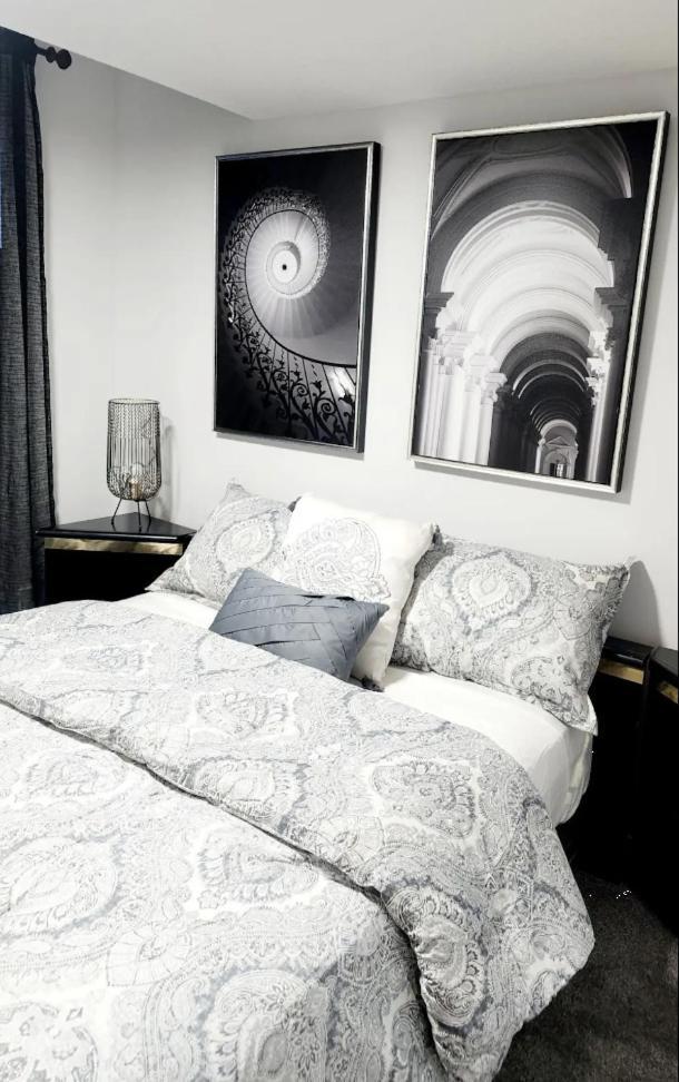 Aurora Legal Apartment *