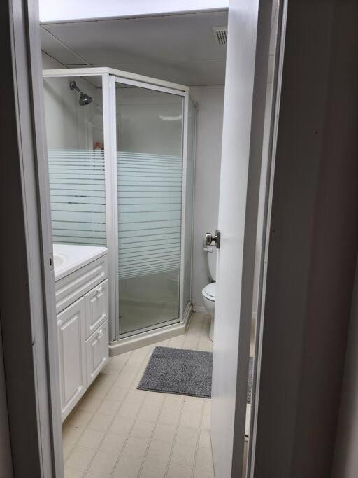 2-bed Entire 10 Mins From Attractions Calgary