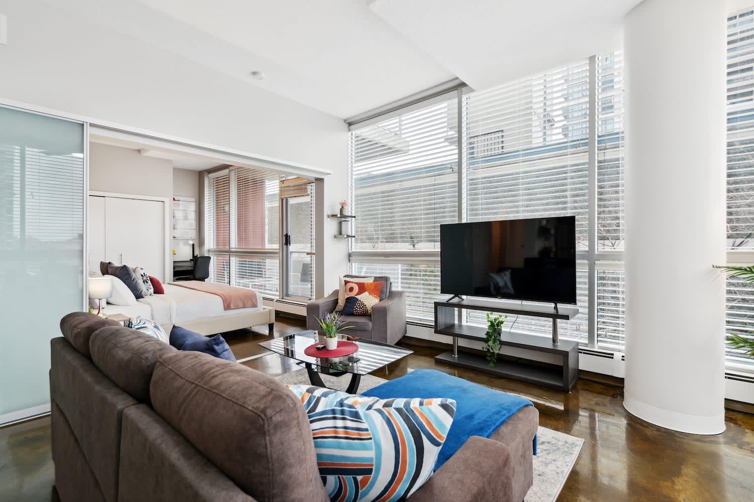 Upscale 2br - King Bed - Stunning Views Holiday home