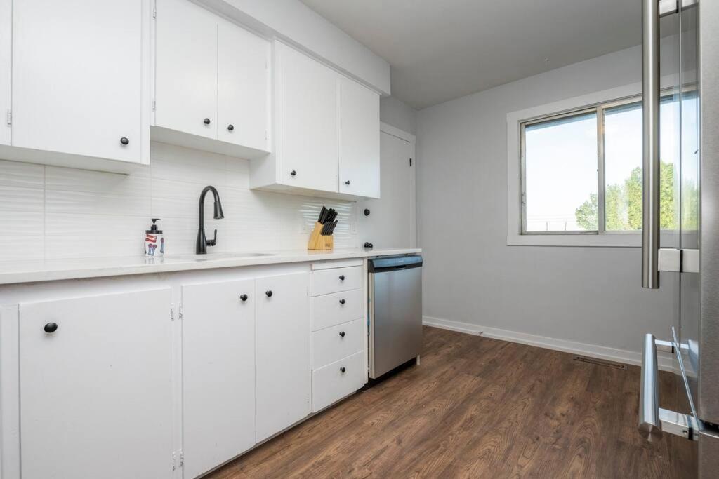 Apartment Highland Park Upper Calgary