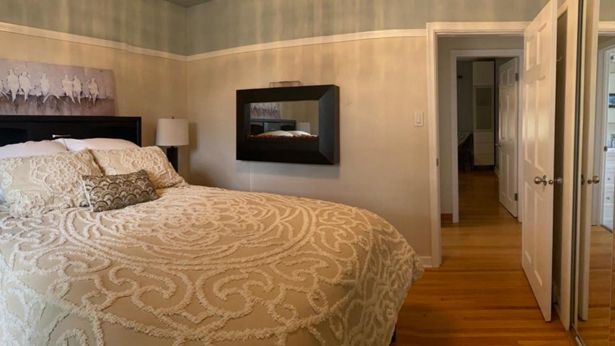 Cozy Bungalow In Spruce Cliff With Hot Tub Holiday home Calgary