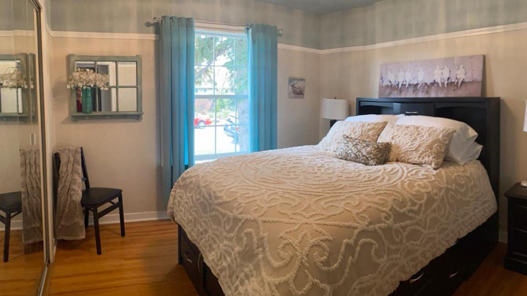 Cozy Bungalow In Spruce Cliff With Hot Tub Holiday home