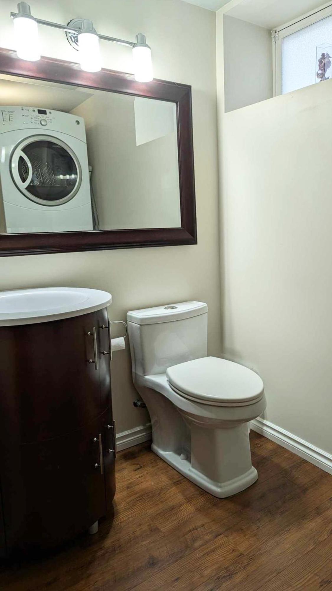 Holiday home Cozy Bungalow In Spruce Cliff With Hot Tub Calgary