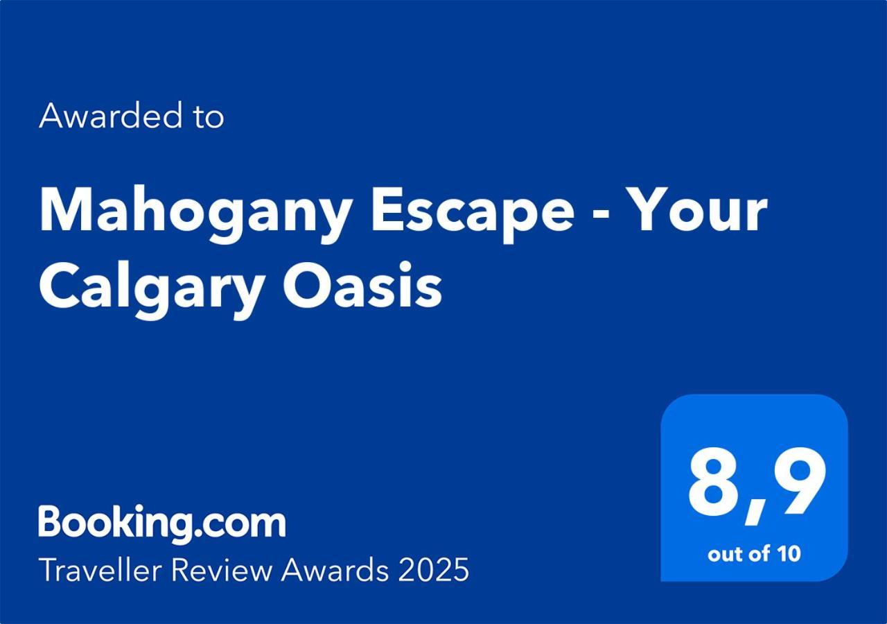 Mahogany Escape - Your Oasis Apartment