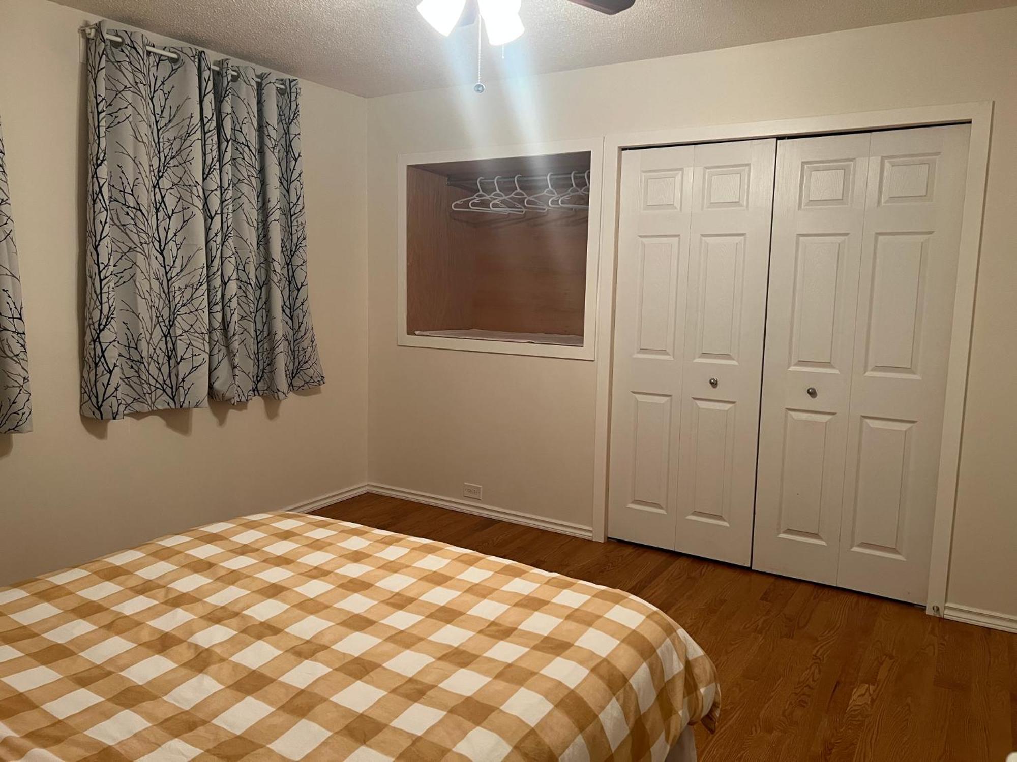 Apartment Luxurious 2br Whole Main Level -single House Calgary