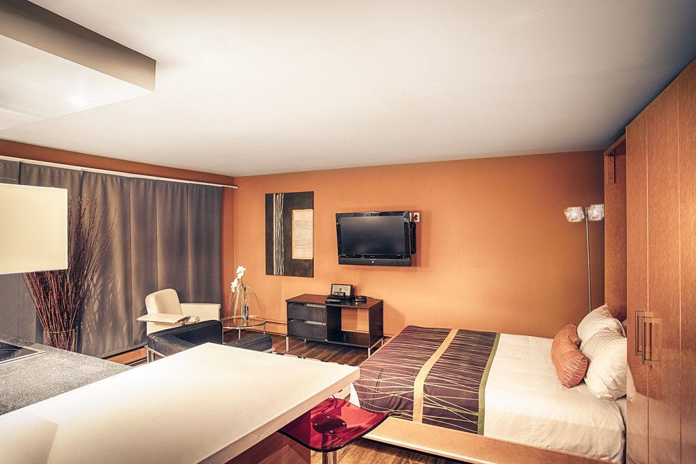 Hotel Nuvo For Calgary